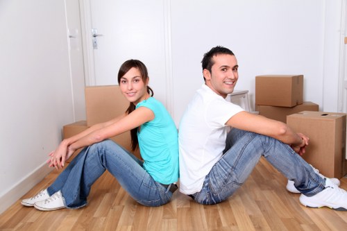 Local student storage options for shared flats near Hollandpark